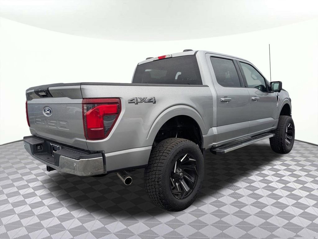 Used 2024 Ford F150 XLT AWD/4WD image 3