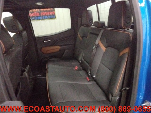 Used 2024 GMC Canyon AT4 w/ AT4 Premium Package AWD/4WD image 13