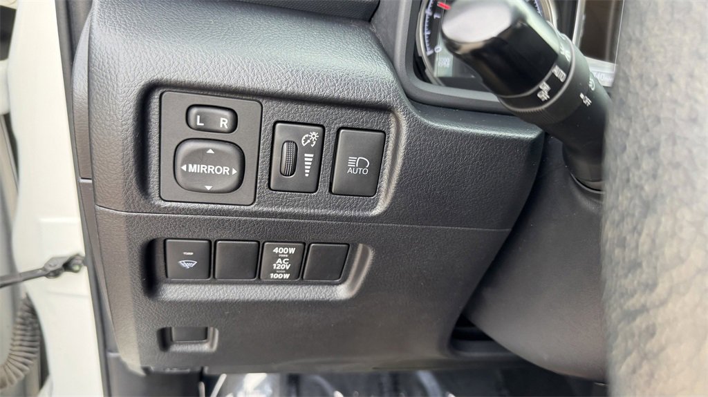 Used 2021 Toyota 4Runner Limited image 12