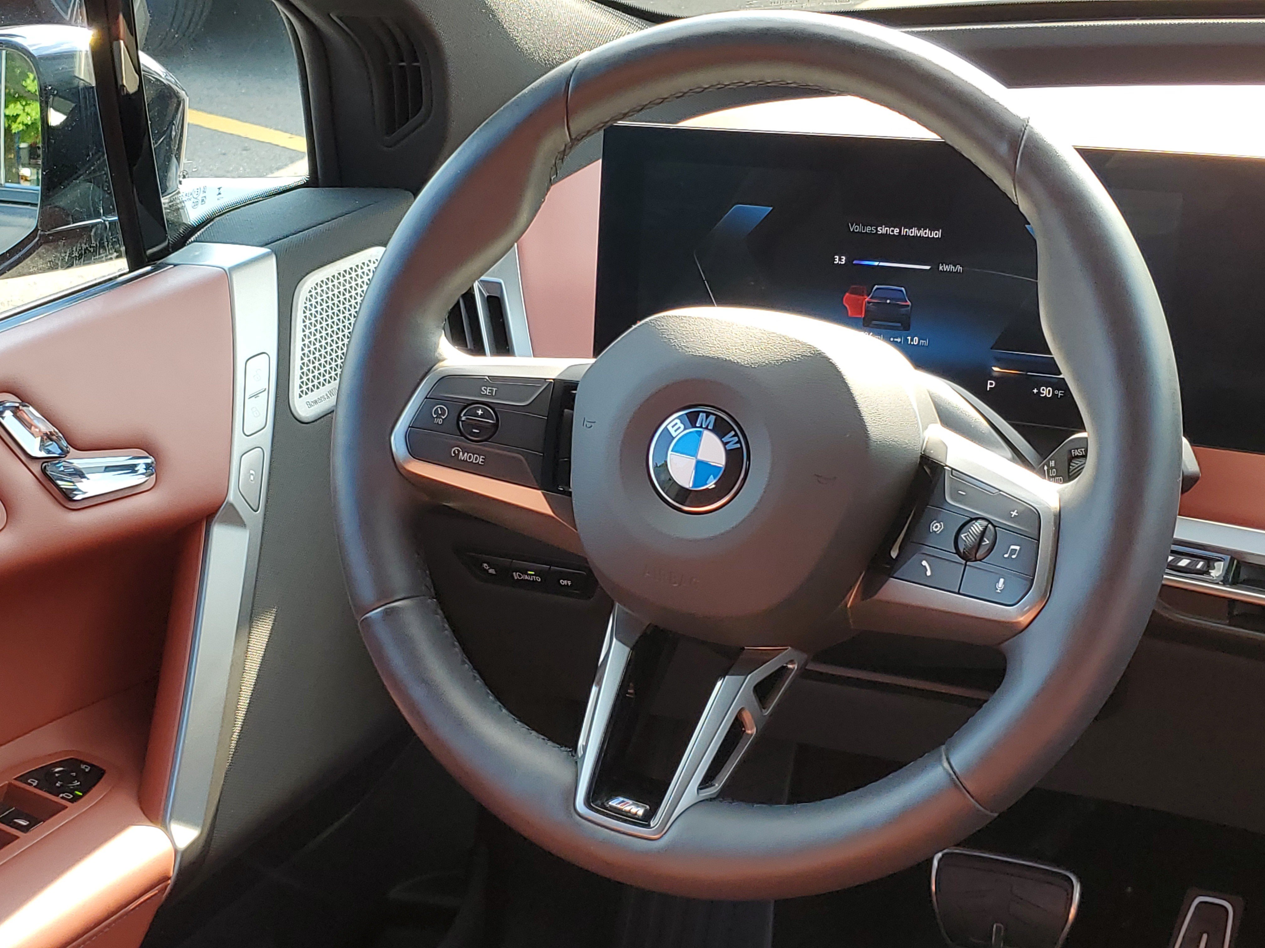 Certified 2026 BMW iX xDrive60 AWD/4WD image 24