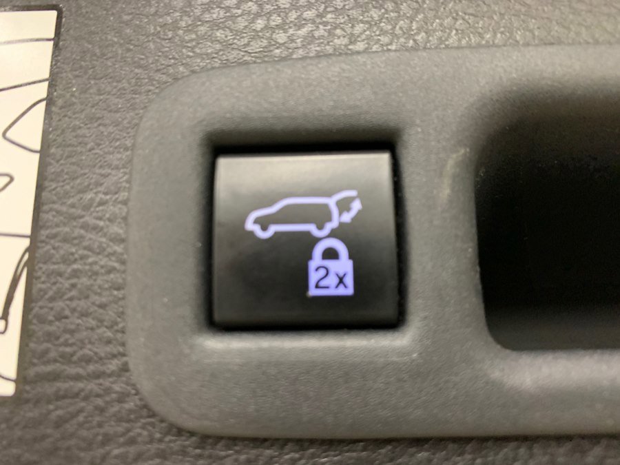 Used 2023 Toyota Sienna Limited w/ Protection Package (TMS) AWD/4WD image 59