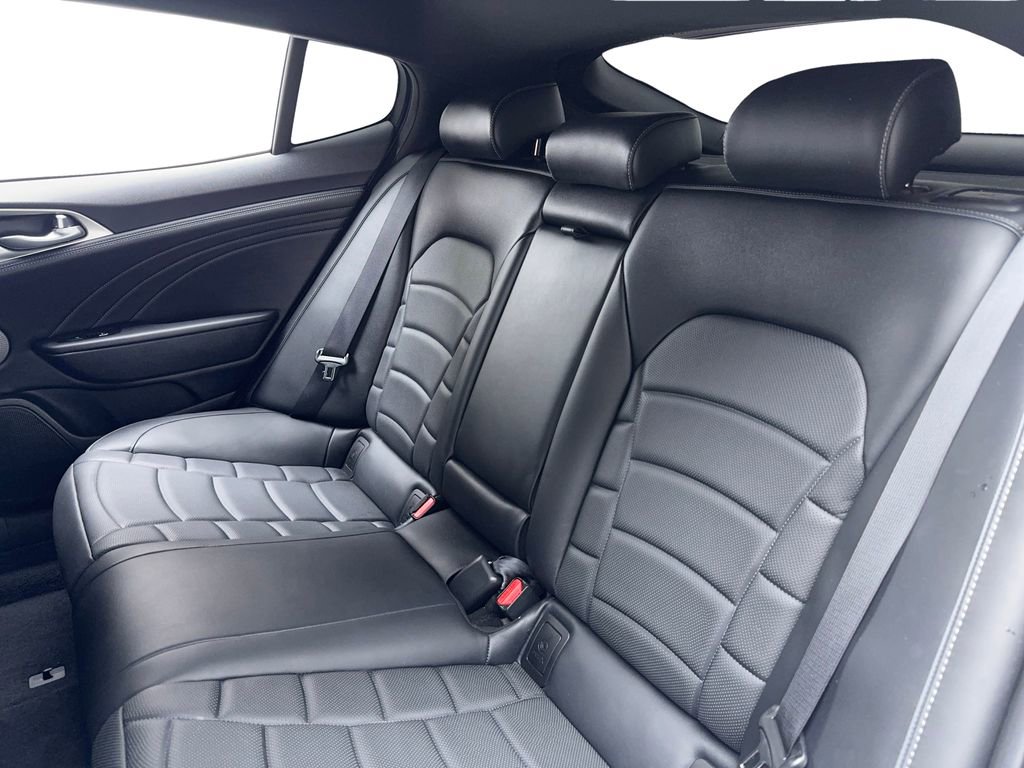 Used 2023 Kia Stinger GT2 image 42
