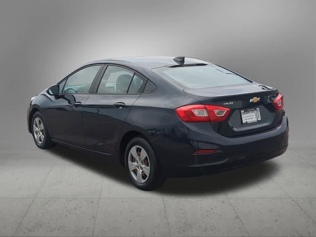 Used 2016 Chevrolet Cruze LS FWD image 4