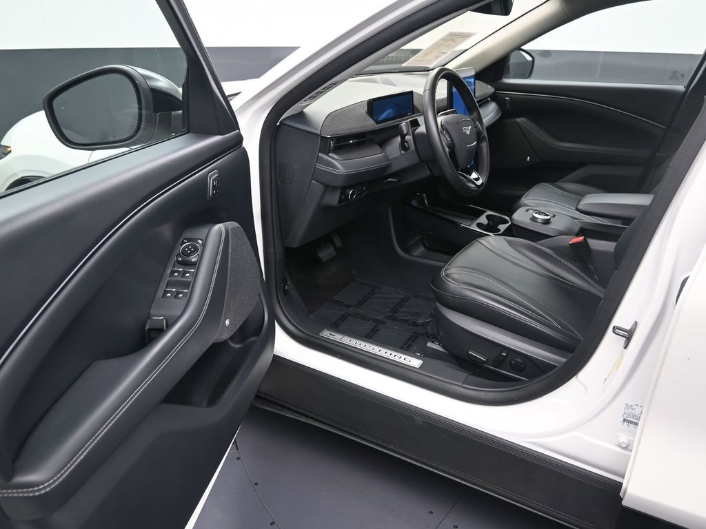 Used 2023 Ford Mustang Mach-E Premium image 11