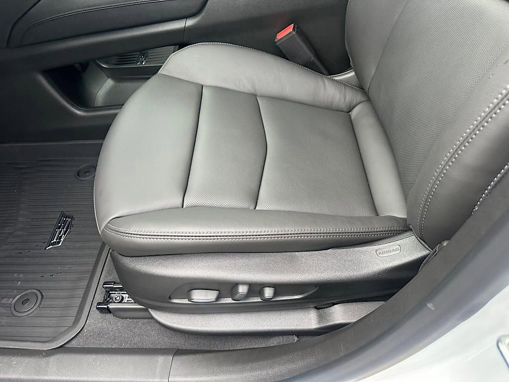 New 2025 Cadillac XT6 Premium Luxury w/ Technology Package image 11