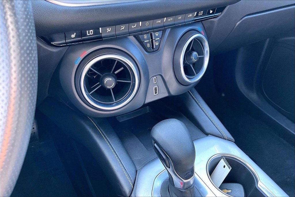 Used 2024 Chevrolet Blazer LT w/ Convenience Package FWD image 16