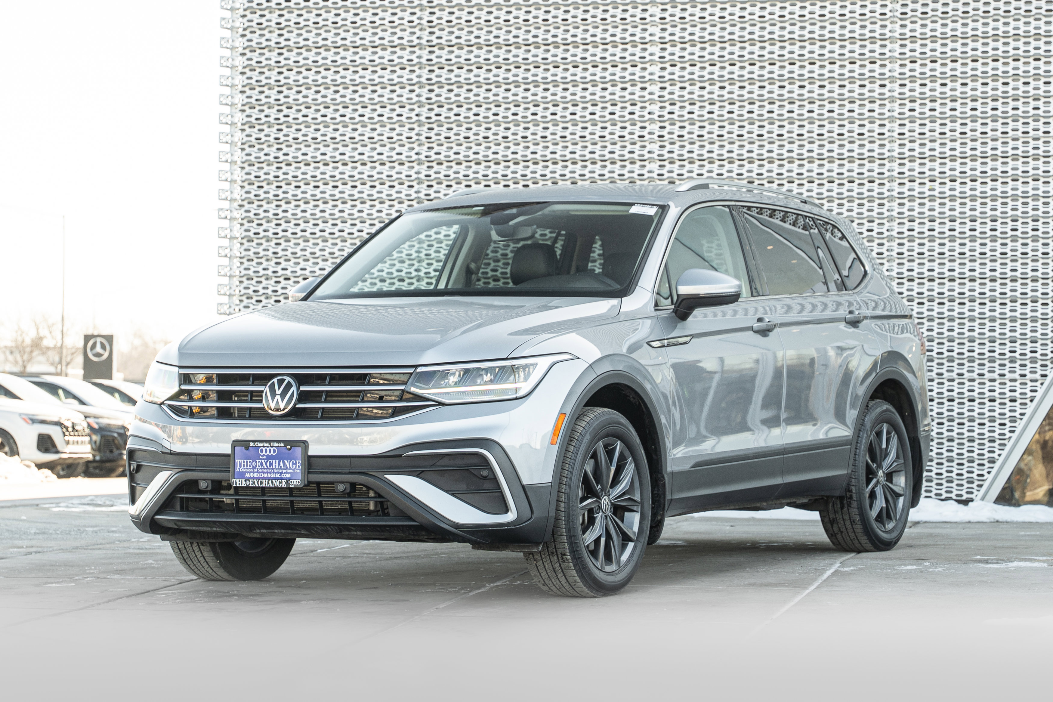 Used 2023 Volkswagen Tiguan SE image 7