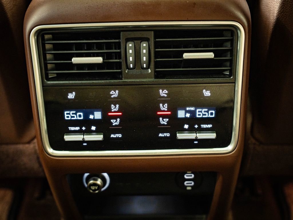 Certified 2021 Porsche Cayenne Turbo AWD/4WD image 57