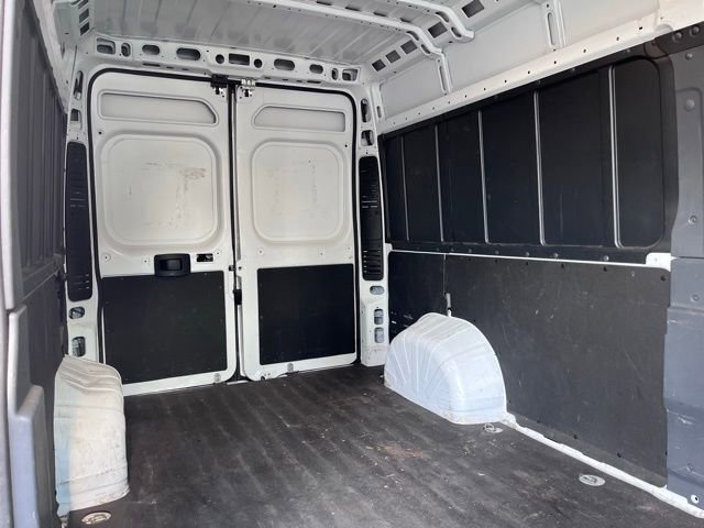 Used 2025 RAM ProMaster 2500 w/ Convenience Group FWD image 10