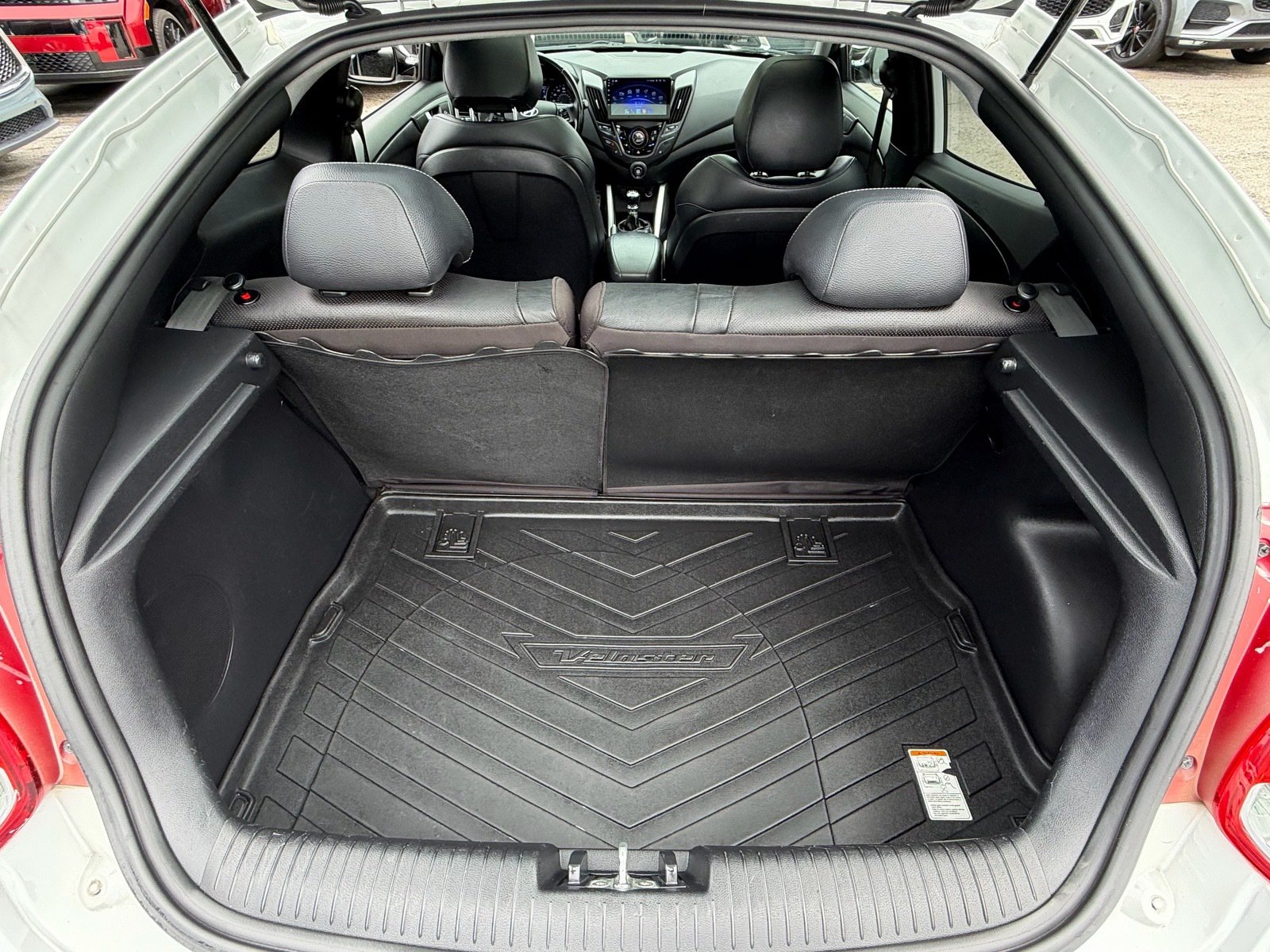 Used 2015 Hyundai Veloster Turbo w/ Option Group 04 FWD image 12