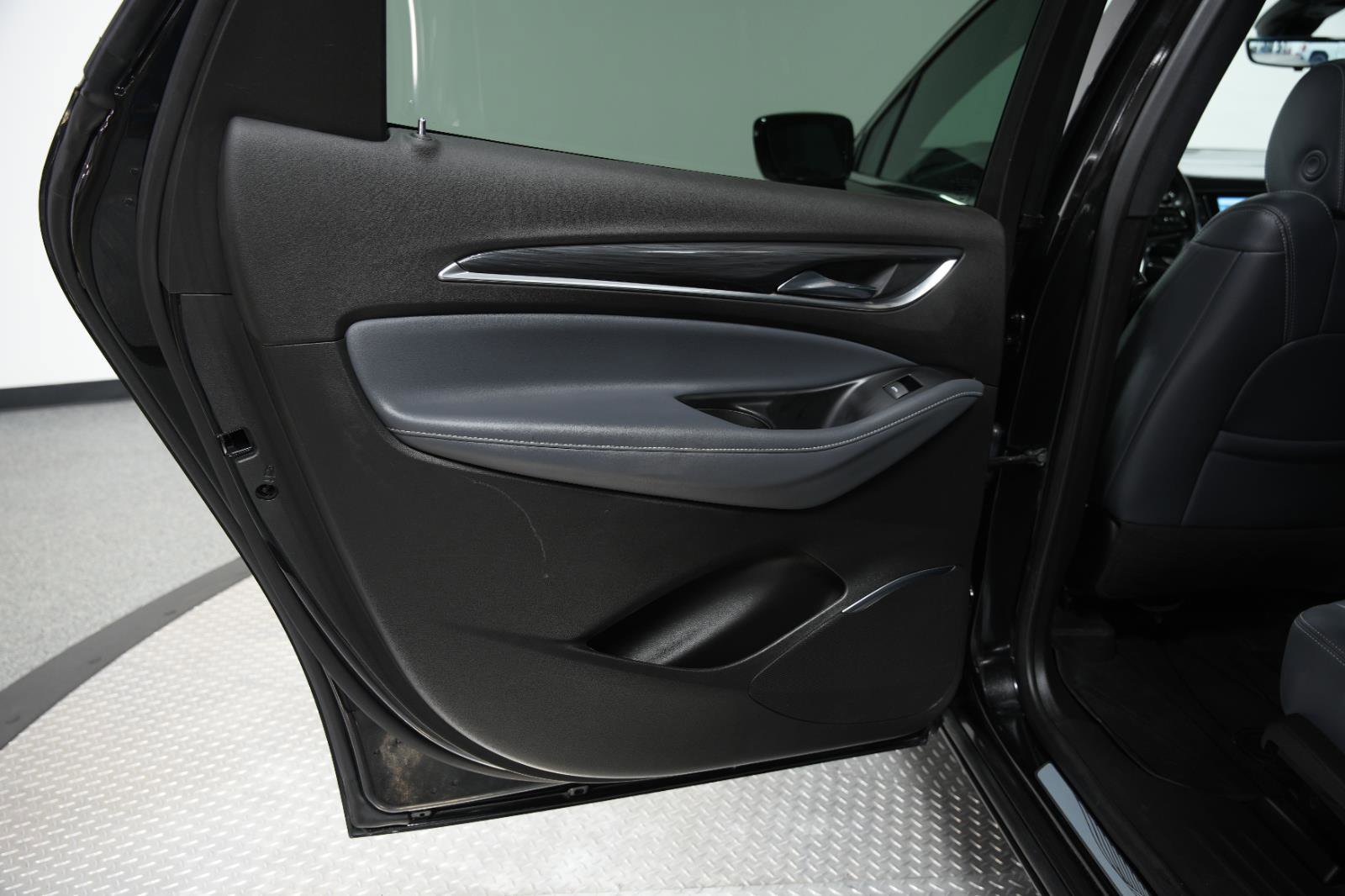 Used 2024 Buick Enclave Premium w/ Experience Buick Package image 21