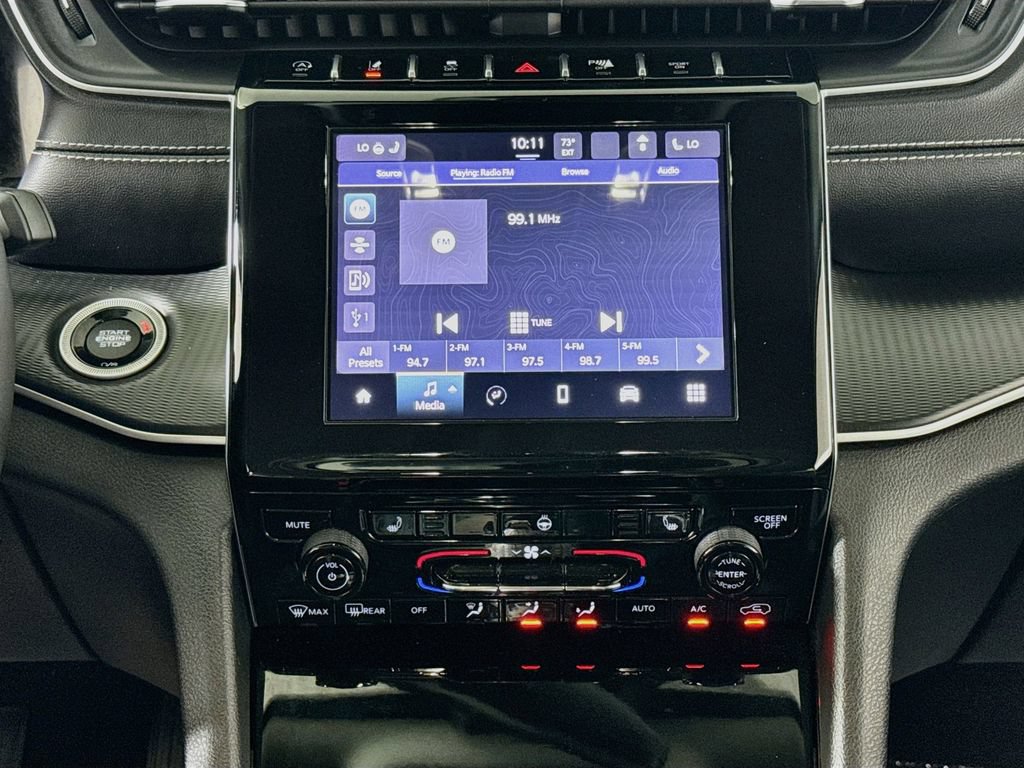 Used 2023 Jeep Grand Cherokee L Laredo w/ Luxury Tech Group I AWD/4WD image 14