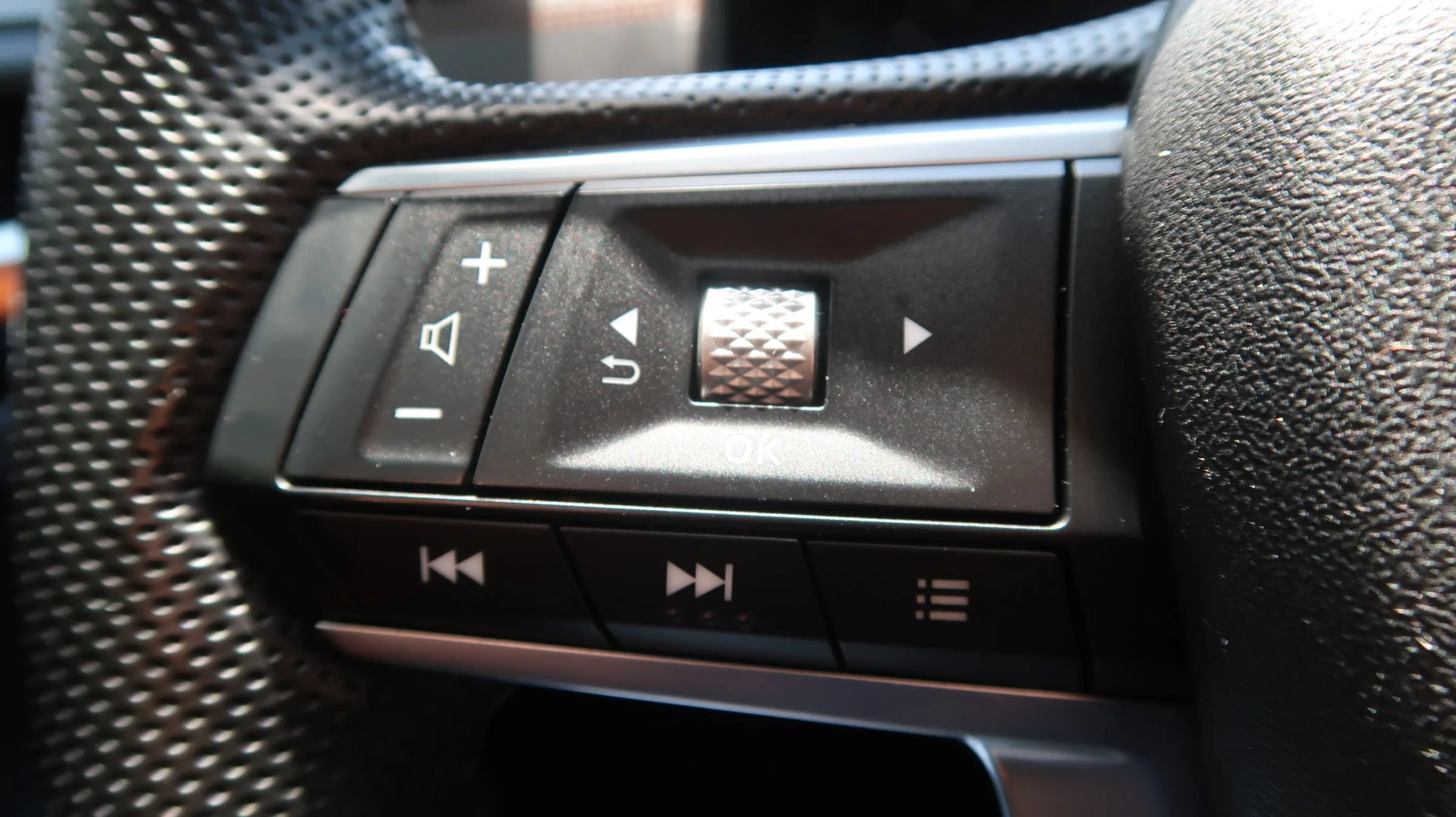 Used 2024 Mitsubishi Outlander SEL AWD/4WD image 40