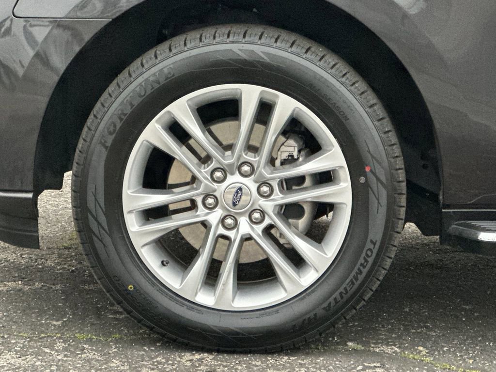 Certified 2022 Ford Expedition XLT image 26