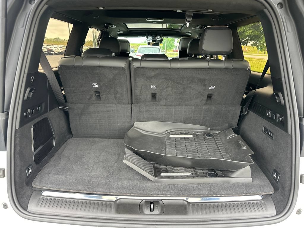 Used 2023 Jeep Grand Wagoneer Series III w/ Rear Seat Video Group 1 AWD/4WD image 7