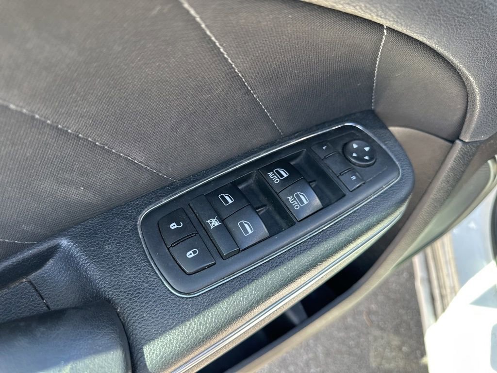 Used 2017 Dodge Charger R/T image 16