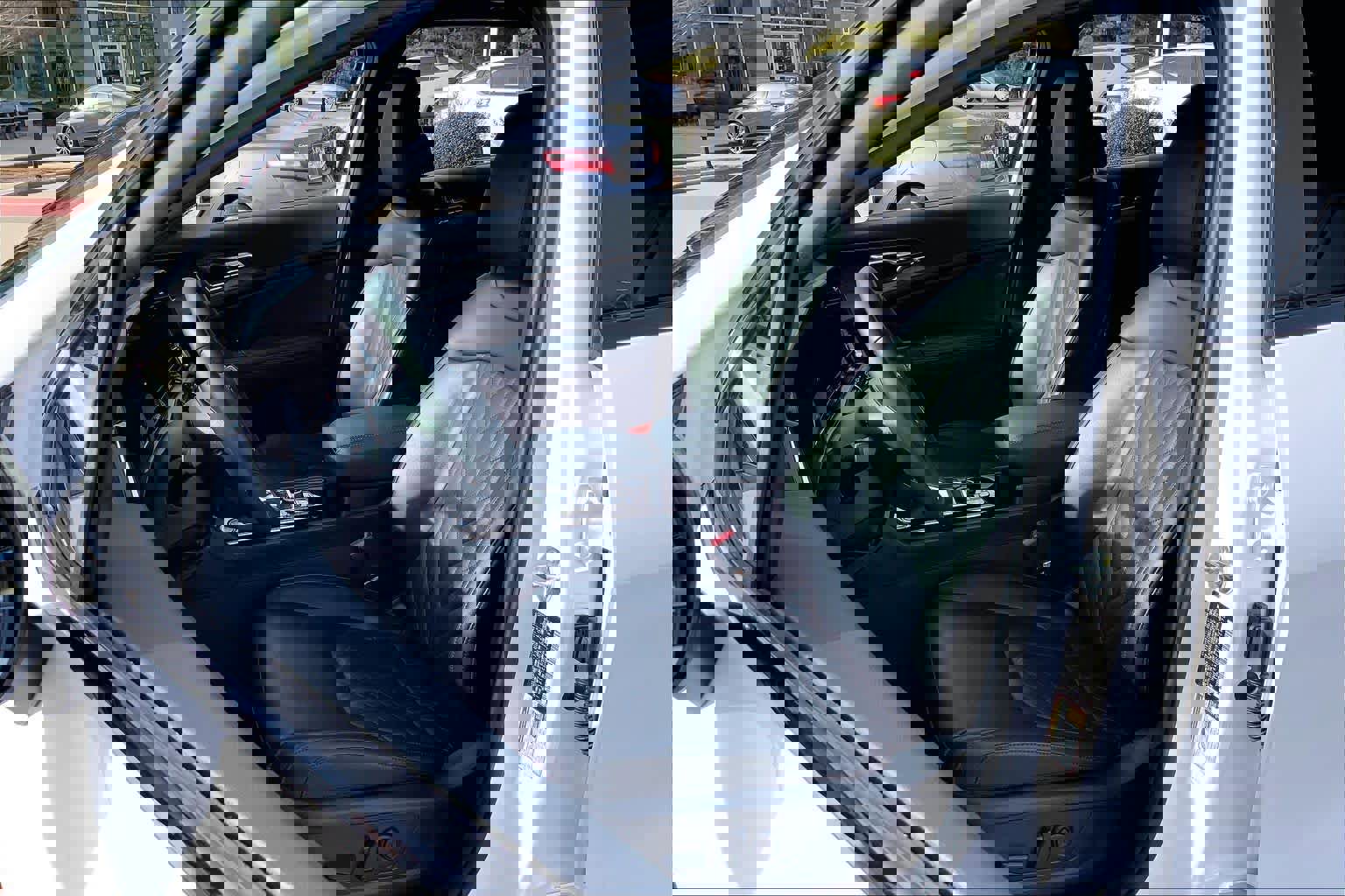 Used 2024 Kia Sportage X-Line w/ X-Line Premium Package image 8