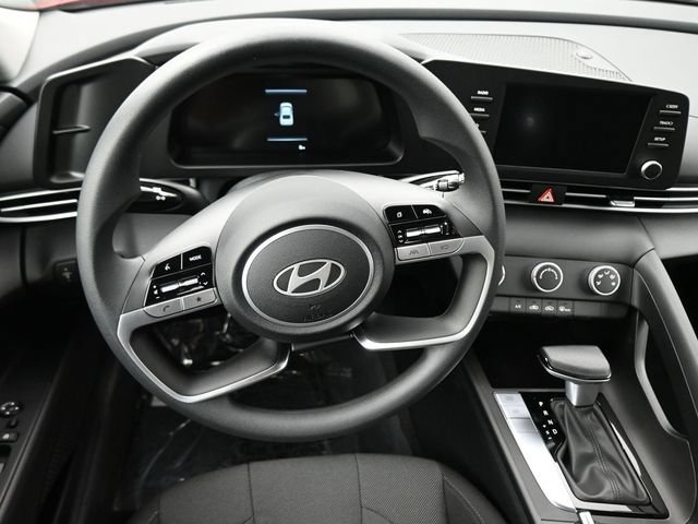 Certified 2026 Hyundai Elantra SE FWD image 14
