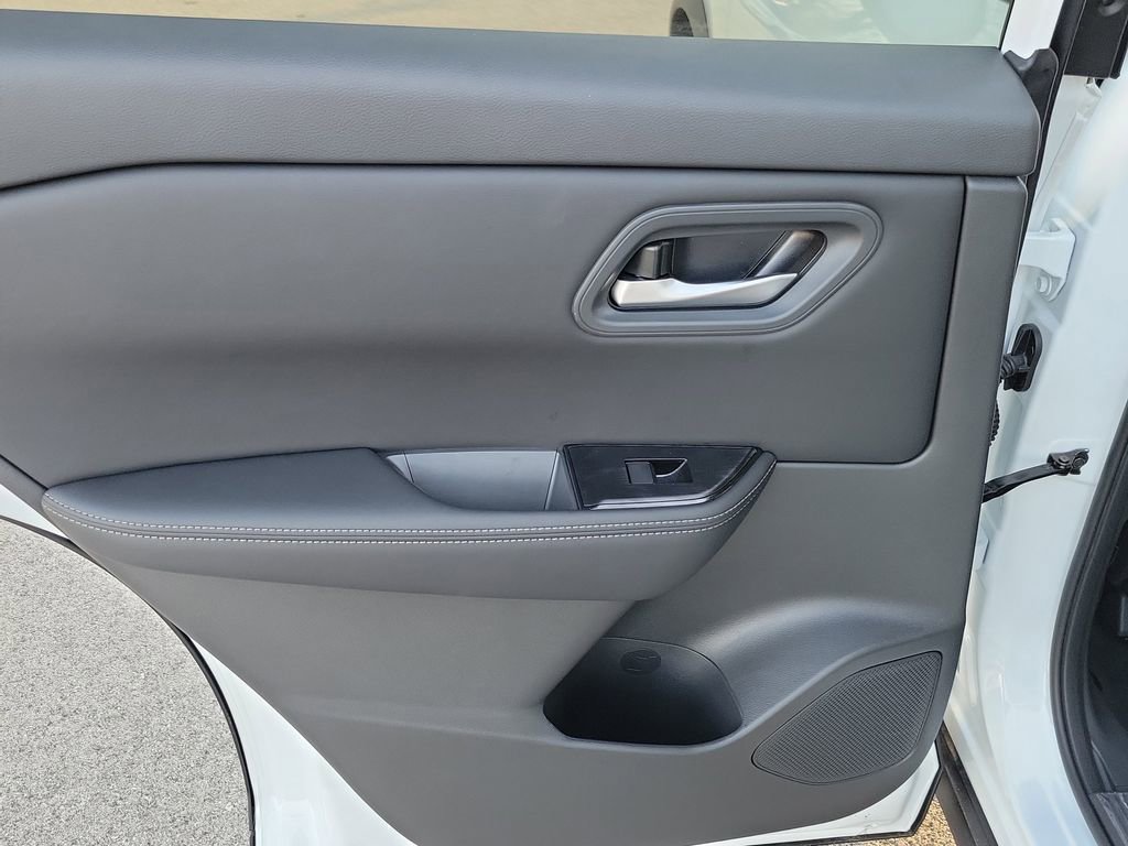 New 2026 Nissan Rogue SV AWD/4WD image 12