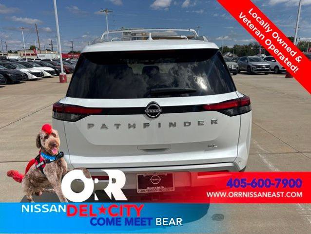 Certified 2025 Nissan Pathfinder SL w/ SL Premium Package FWD image 4