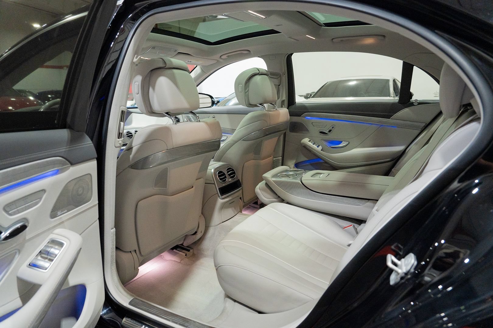 Used 2017 Mercedes-Benz S 550 Cabriolet image 27