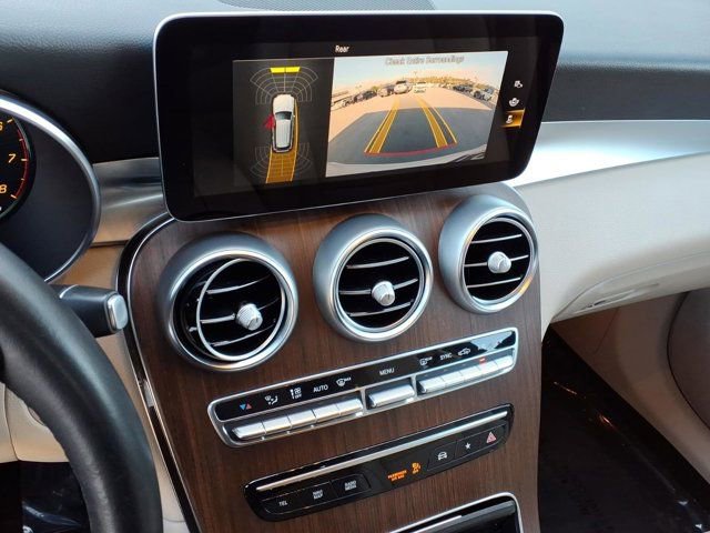 Certified 2021 Mercedes-Benz GLC 300 image 6