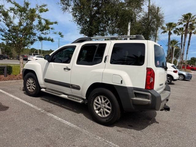 Used 2015 Nissan Xterra S RWD image 2
