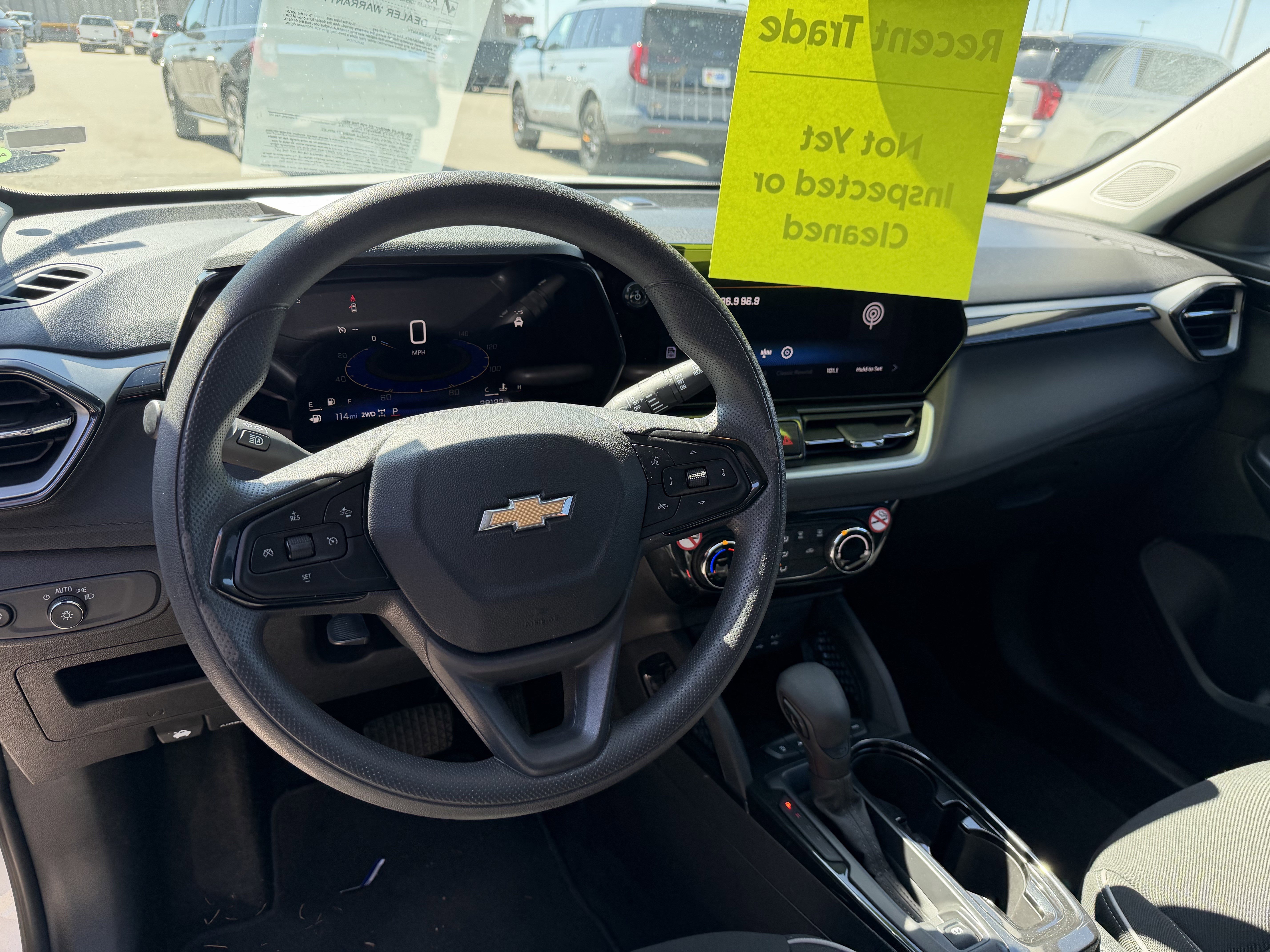 Used 2025 Chevrolet TrailBlazer LT AWD/4WD image 5