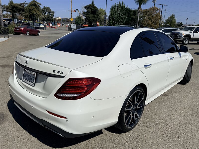Used 2018 Mercedes-Benz E 43 AMG 4MATIC Sedan image 7