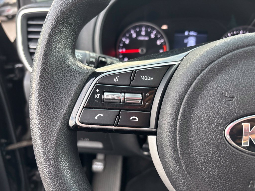 Used 2020 Kia Sportage LX AWD/4WD image 16