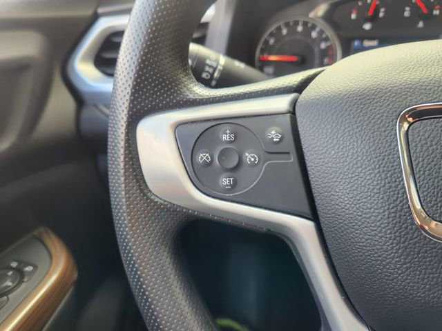 Used 2023 GMC Acadia SLE w/ Driver Convenience Package image 30