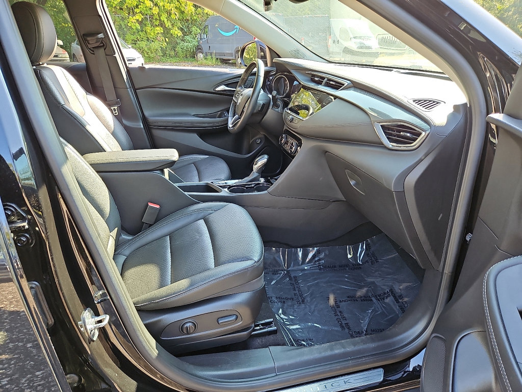 Used 2023 Buick Encore GX Essence w/ Experience Buick Package image 11