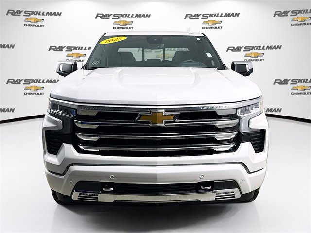 Used 2025 Chevrolet Silverado 1500 High Country w/ Technology Package image 2