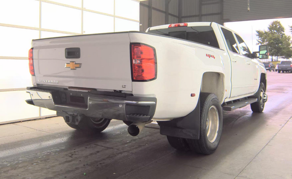 Used 2019 Chevrolet Silverado 3500 LT w/ LT Convenience Package AWD/4WD image 8