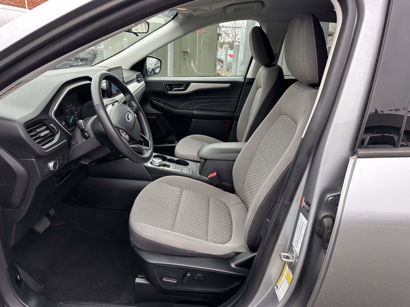 Certified 2022 Ford Escape SE w/ SE Sport Appearance Package AWD/4WD image 12