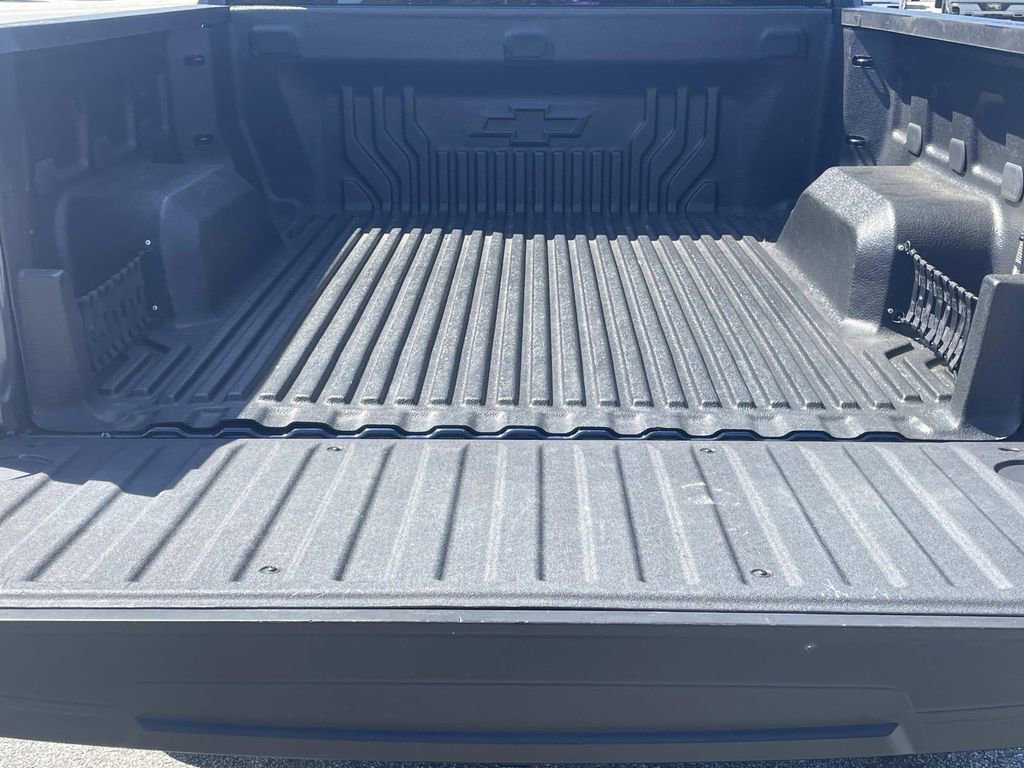 Used 2022 Chevrolet Silverado 1500 LT RWD image 11