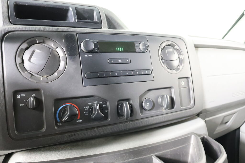 Used 2013 Ford E-150 and Econoline 150 image 30
