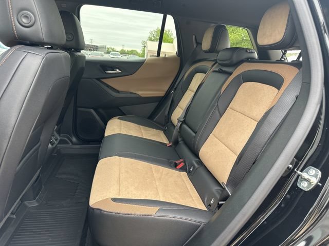 New 2026 Chevrolet Equinox ACTIV FWD image 11