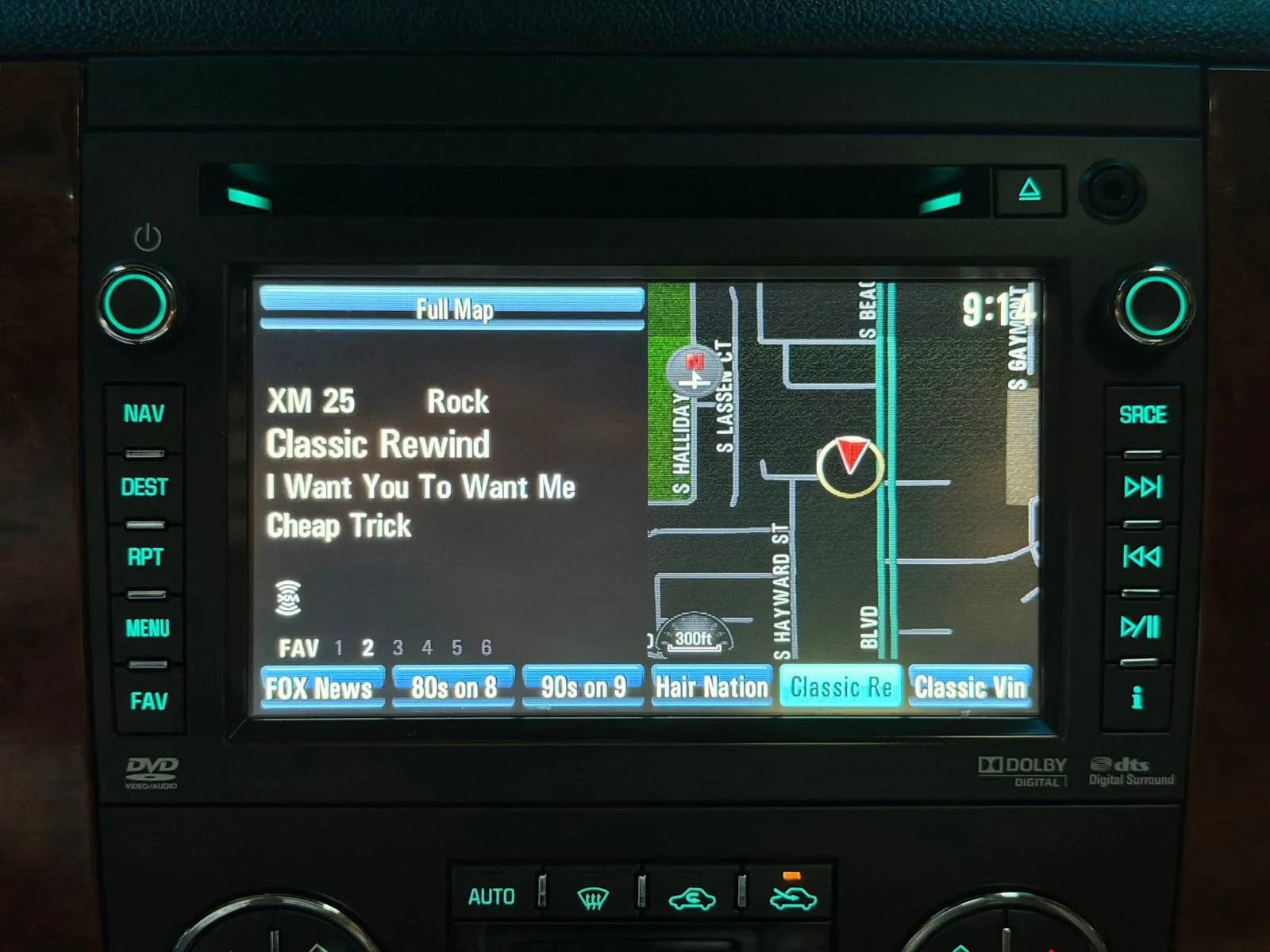 Used 2013 Chevrolet Avalanche LTZ AWD/4WD image 34