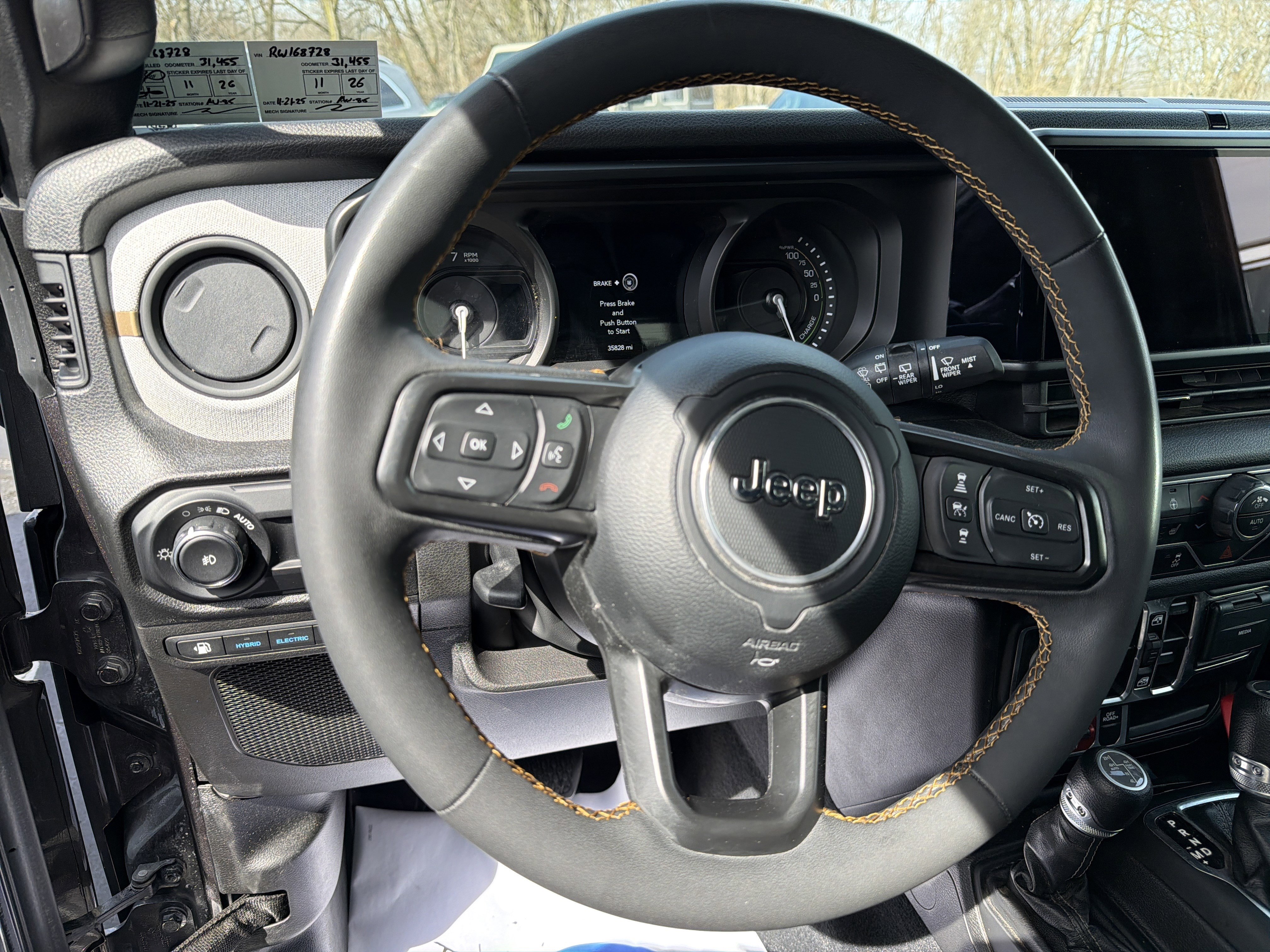 Used 2024 Jeep Wrangler Unlimited AWD/4WD image 17
