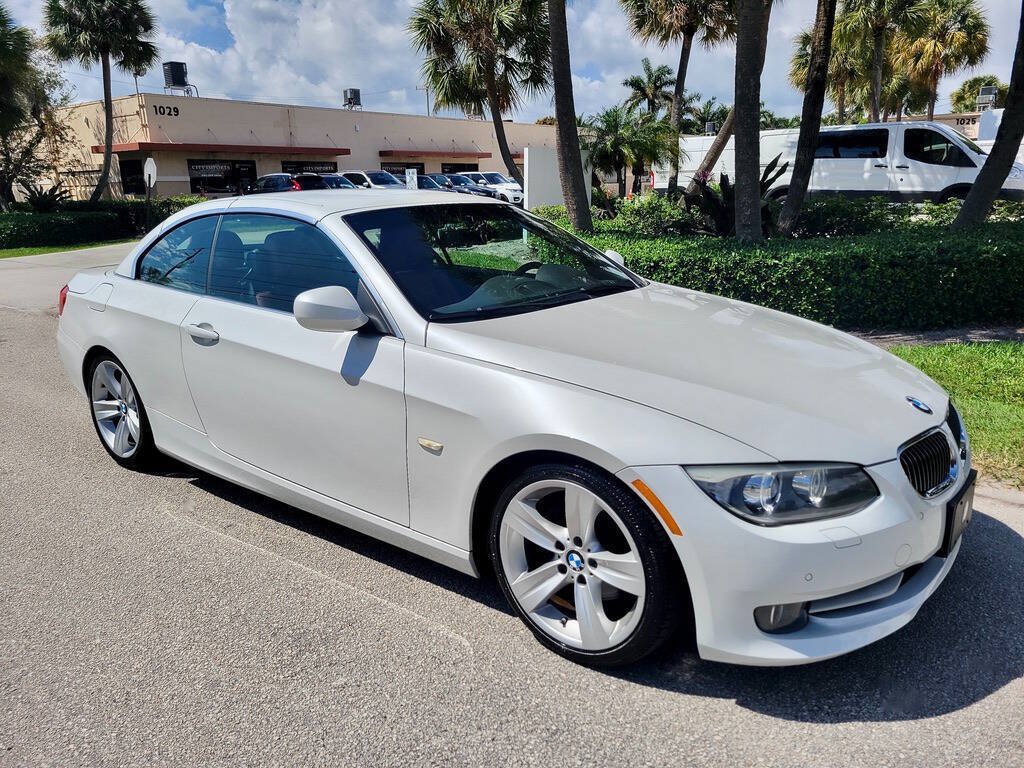Used 2011 BMW 328i Convertible w/ Premium Pkg RWD image 7