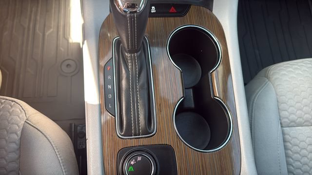 Used 2019 GMC Acadia SLE w/ LPO, Floor Liner Package FWD image 22