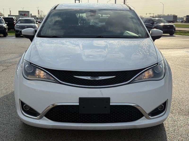 Used 2017 Chrysler Pacifica Touring Plus image 9