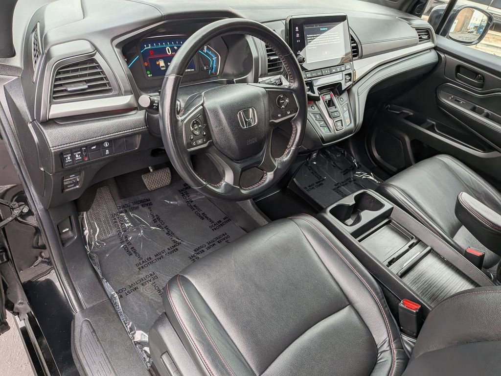 Used 2024 Honda Odyssey Sport image 14