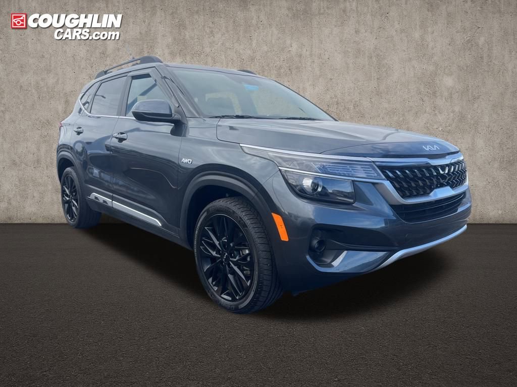 Used 2023 Kia Seltos Nightfall Edition image 1