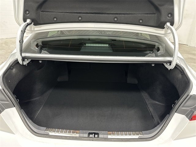 Used 2025 Toyota Camry SE image 24