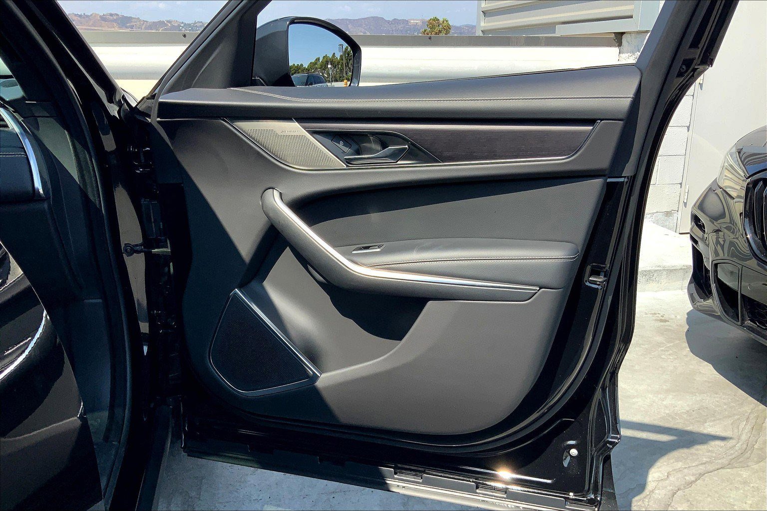 Used 2025 Jaguar F-PACE R-Dynamic S image 27