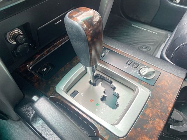 Used 2013 Toyota Land Cruiser image 19