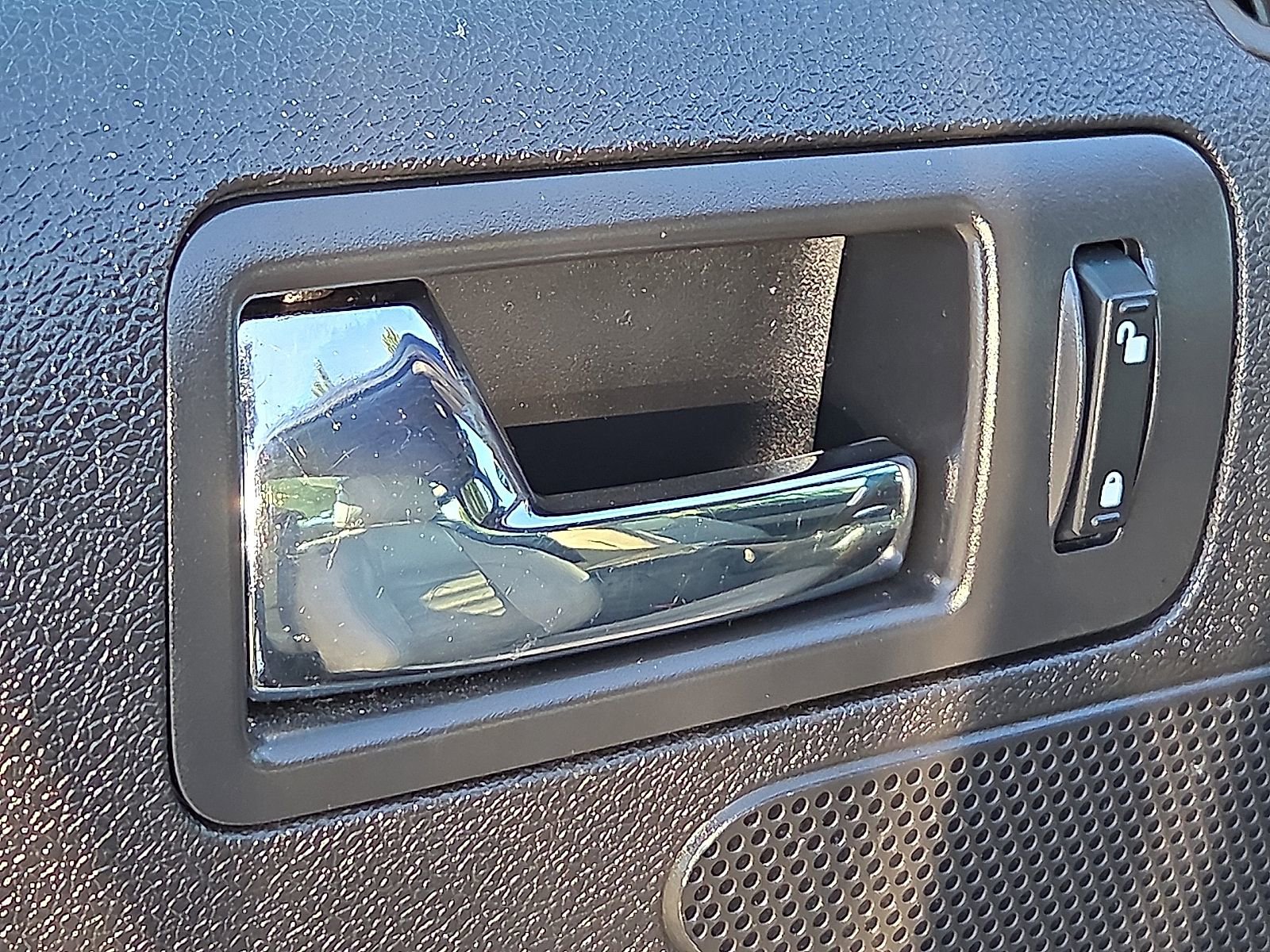 Used 2013 Ford Mustang Premium RWD image 13