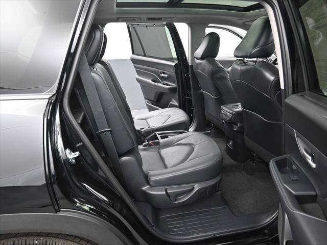 Certified 2026 Toyota Grand Highlander Platinum AWD/4WD image 37